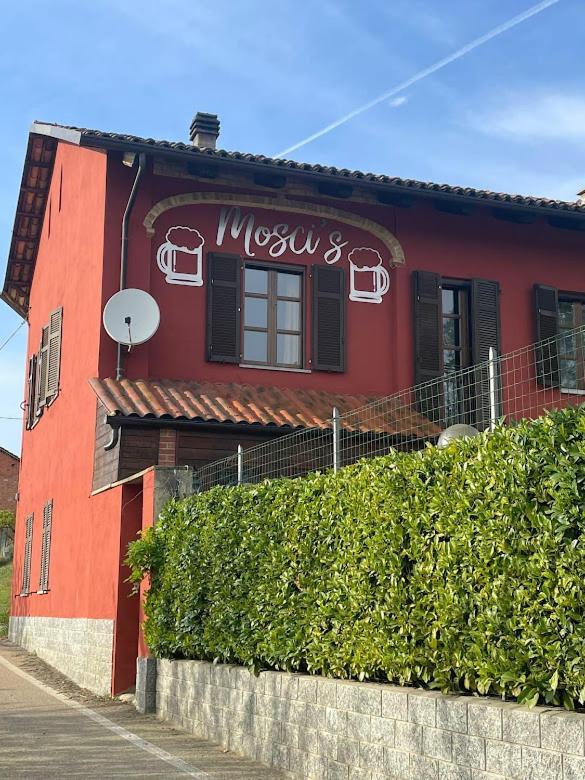 Bed and Breakfast Mosci'S Bed & Beer San Damiano dʼAsti Zewnętrze zdjęcie